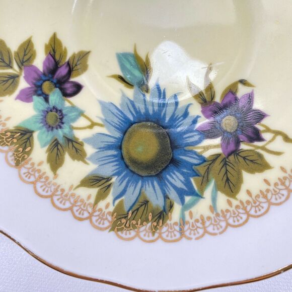 Vtg Queen Anne Ridgway Potteries China Tea Cup & Saucer 8436 Yellow Blue Daisy - Picture 4 of 11